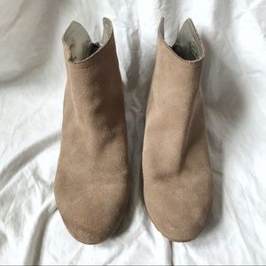 Reaction Kenneth Cole Ankle Bootie